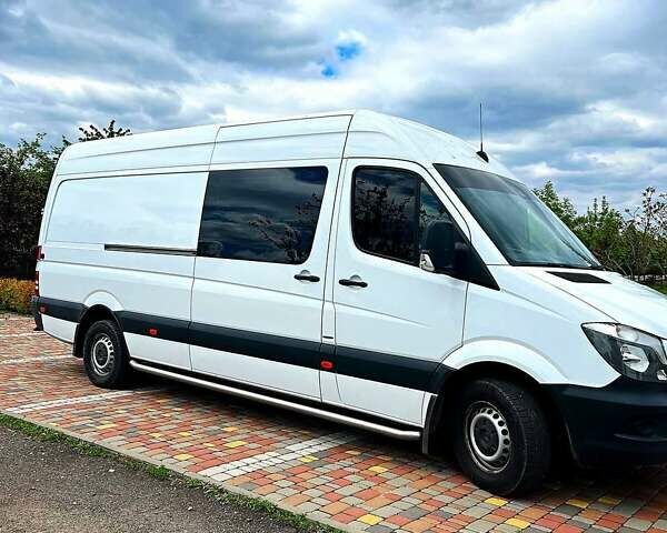 Белый Мерседес Sprinter, объемом двигателя 3 л и пробегом 324 тыс. км за 30200 $, фото 1 на Automoto.ua