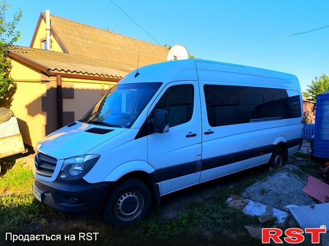 Белый Мерседес Sprinter, объемом двигателя 2.1 л и пробегом 548 тыс. км за 17500 $, фото 1 на Automoto.ua