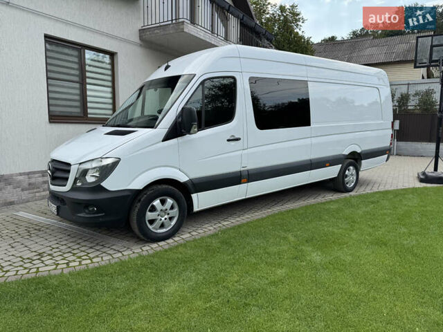 Белый Мерседес Sprinter, объемом двигателя 0 л и пробегом 566 тыс. км за 28500 $, фото 1 на Automoto.ua