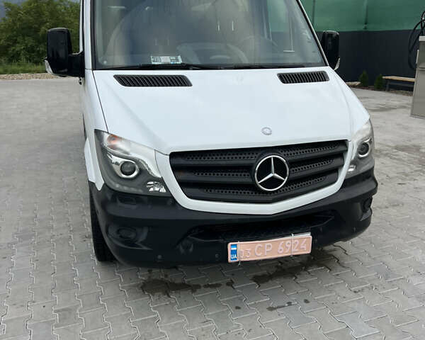 Белый Мерседес Sprinter, объемом двигателя 0 л и пробегом 390 тыс. км за 21000 $, фото 1 на Automoto.ua