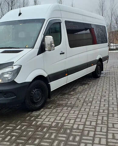 Белый Мерседес Sprinter, объемом двигателя 2.14 л и пробегом 270 тыс. км за 30500 $, фото 1 на Automoto.ua