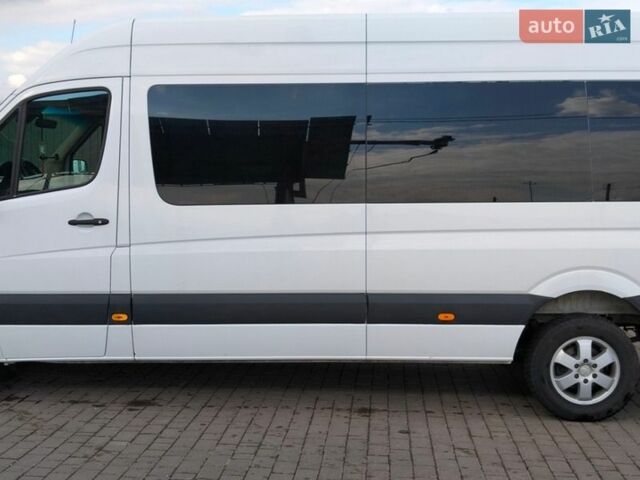 Белый Мерседес Sprinter, объемом двигателя 2.9 л и пробегом 570 тыс. км за 34900 $, фото 1 на Automoto.ua