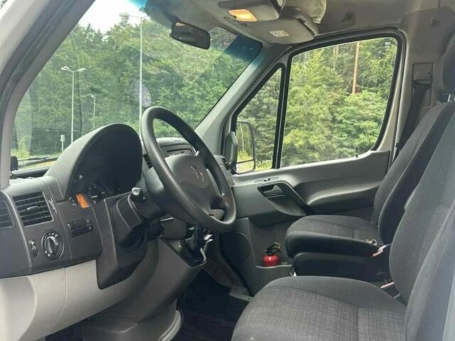 Белый Мерседес Sprinter, объемом двигателя 2.3 л и пробегом 24 тыс. км за 15000 $, фото 1 на Automoto.ua