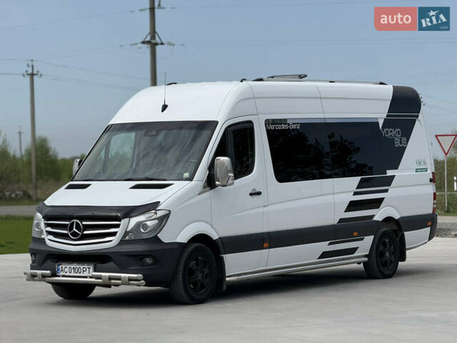 Белый Мерседес Sprinter, объемом двигателя 2.9 л и пробегом 545 тыс. км за 35400 $, фото 1 на Automoto.ua