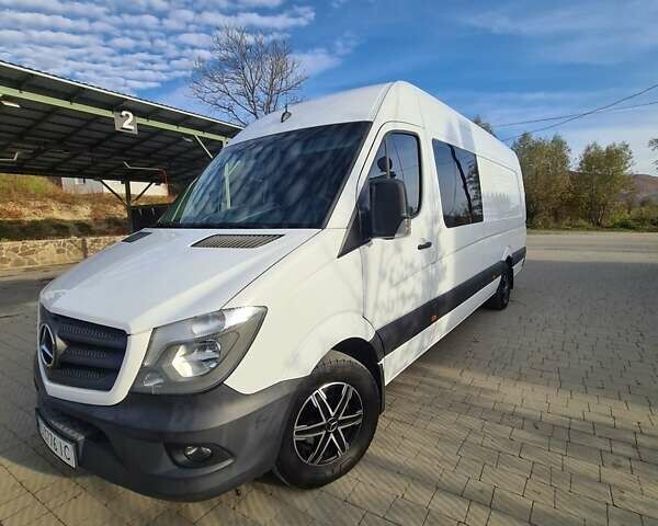 Белый Мерседес Sprinter, объемом двигателя 2.99 л и пробегом 496 тыс. км за 45000 $, фото 1 на Automoto.ua