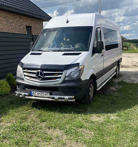 Белый Мерседес Sprinter, объемом двигателя 2.14 л и пробегом 785 тыс. км за 20000 $, фото 1 на Automoto.ua