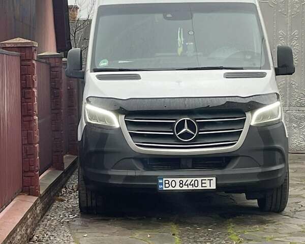 Белый Мерседес Sprinter, объемом двигателя 3 л и пробегом 410 тыс. км за 40000 $, фото 1 на Automoto.ua
