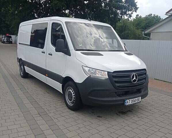 Белый Мерседес Sprinter, объемом двигателя 2.1 л и пробегом 68 тыс. км за 27000 $, фото 1 на Automoto.ua