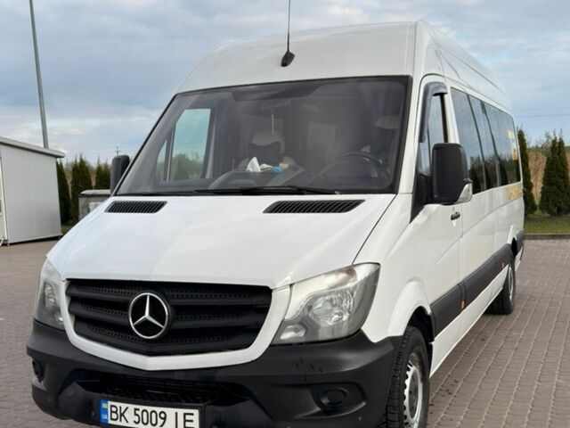 Белый Мерседес Sprinter, объемом двигателя 2.14 л и пробегом 600 тыс. км за 23500 $, фото 1 на Automoto.ua