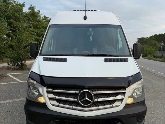 Белый Мерседес Sprinter, объемом двигателя 2.1 л и пробегом 180 тыс. км за 22000 $, фото 1 на Automoto.ua