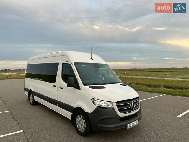 Белый Мерседес Sprinter, объемом двигателя 2.1 л и пробегом 340 тыс. км за 36500 $, фото 1 на Automoto.ua