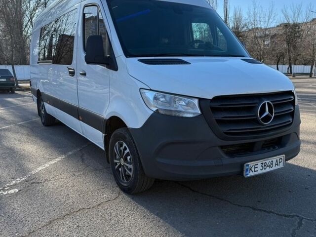 Белый Мерседес Sprinter, объемом двигателя 2.14 л и пробегом 450 тыс. км за 33500 $, фото 1 на Automoto.ua