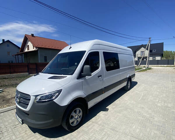 Білий Мерседес Sprinter, об'ємом двигуна 3 л та пробігом 450 тис. км за 53119 $, фото 1 на Automoto.ua