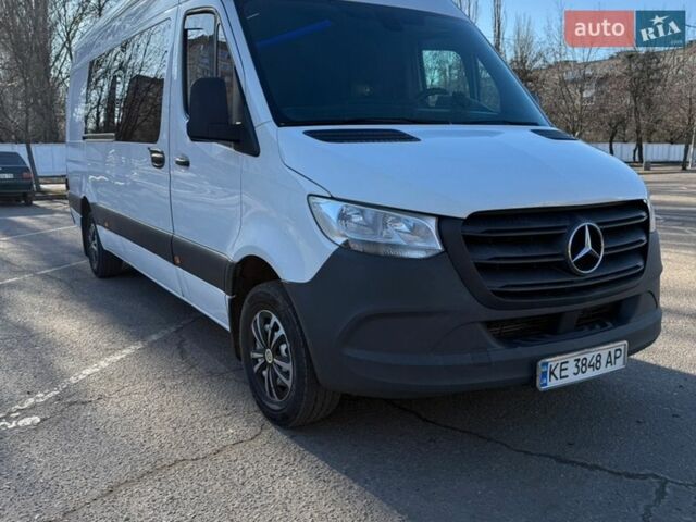 Белый Мерседес Sprinter, объемом двигателя 2.14 л и пробегом 450 тыс. км за 33500 $, фото 1 на Automoto.ua