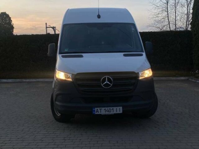 Белый Мерседес Sprinter, объемом двигателя 2.14 л и пробегом 109 тыс. км за 37321 $, фото 1 на Automoto.ua