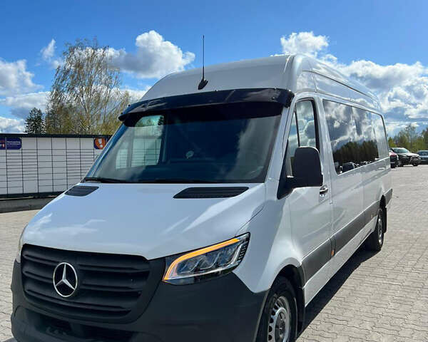 Білий Мерседес Sprinter, об'ємом двигуна 2.99 л та пробігом 253 тис. км за 44999 $, фото 1 на Automoto.ua