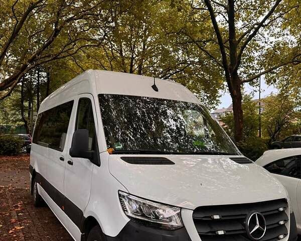 Білий Мерседес Sprinter, об'ємом двигуна 1.95 л та пробігом 320 тис. км за 40000 $, фото 1 на Automoto.ua