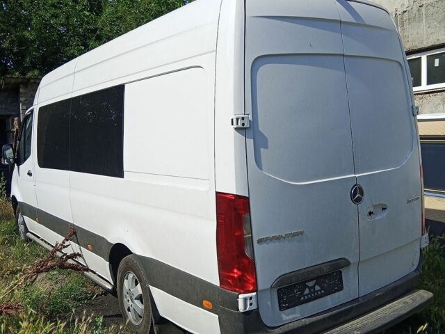 Белый Мерседес Sprinter, объемом двигателя 2.14 л и пробегом 598 тыс. км за 15500 $, фото 1 на Automoto.ua