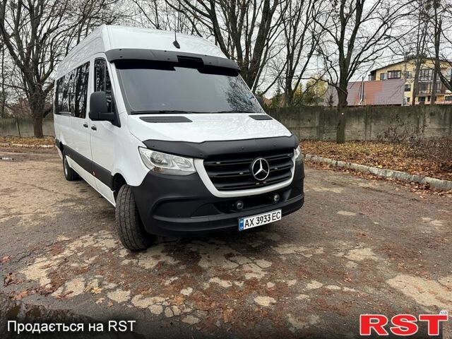 Білий Мерседес Sprinter, об'ємом двигуна 2 л та пробігом 325 тис. км за 40000 $, фото 1 на Automoto.ua