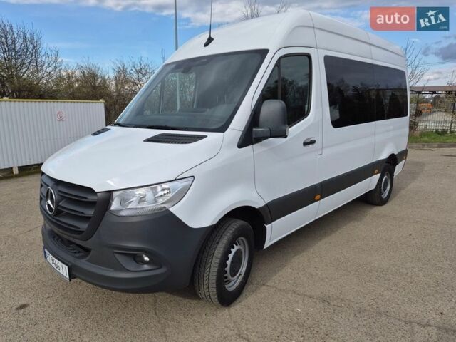 Белый Мерседес Sprinter, объемом двигателя 1.95 л и пробегом 239 тыс. км за 29000 $, фото 1 на Automoto.ua