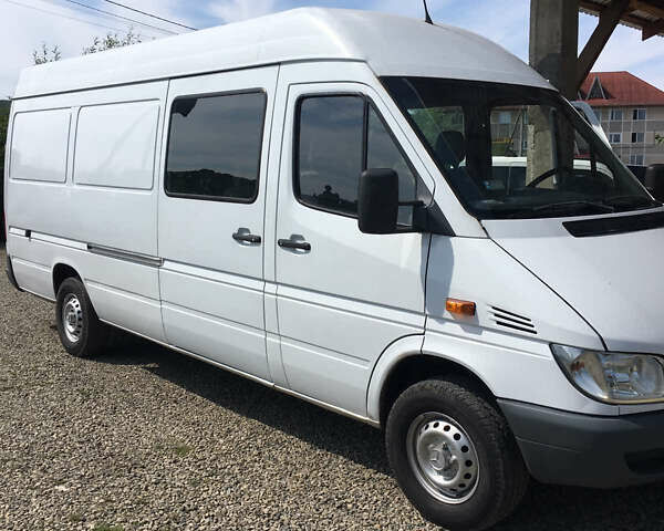 Білий Мерседес Sprinter, об'ємом двигуна 0 л та пробігом 350 тис. км за 9800 $, фото 1 на Automoto.ua