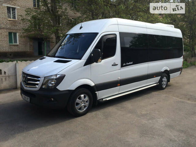 Белый Мерседес Sprinter, объемом двигателя 3 л и пробегом 326 тыс. км за 43500 $, фото 1 на Automoto.ua