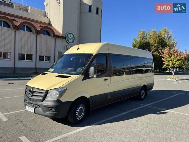 Бежевый Мерседес Sprinter, объемом двигателя 2.14 л и пробегом 750 тыс. км за 25000 $, фото 1 на Automoto.ua