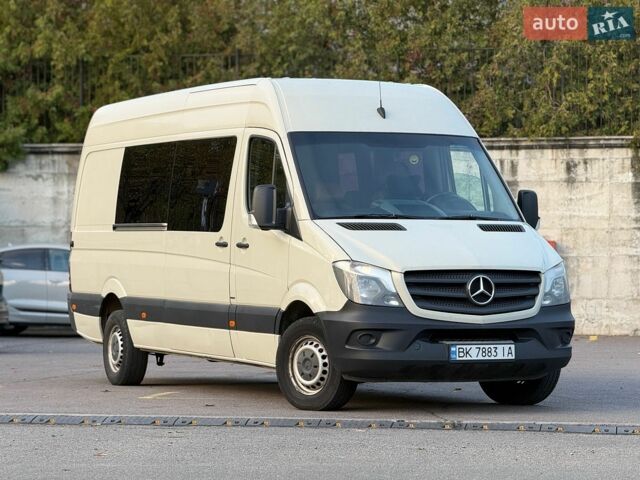 Бежевый Мерседес Sprinter, объемом двигателя 2.14 л и пробегом 500 тыс. км за 18850 $, фото 1 на Automoto.ua