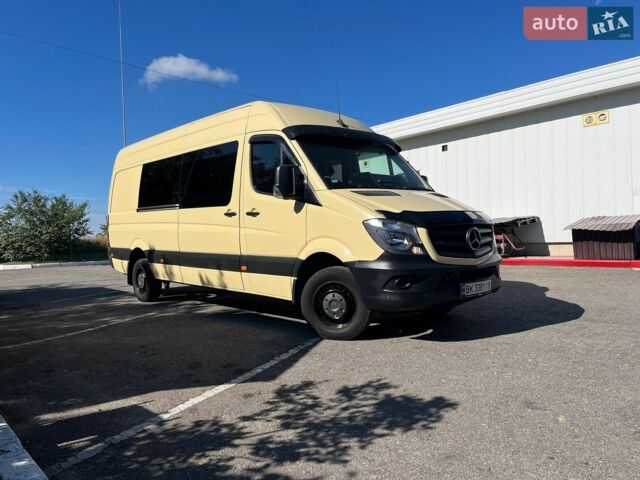 Бежевый Мерседес Sprinter, объемом двигателя 2.14 л и пробегом 533 тыс. км за 27000 $, фото 1 на Automoto.ua