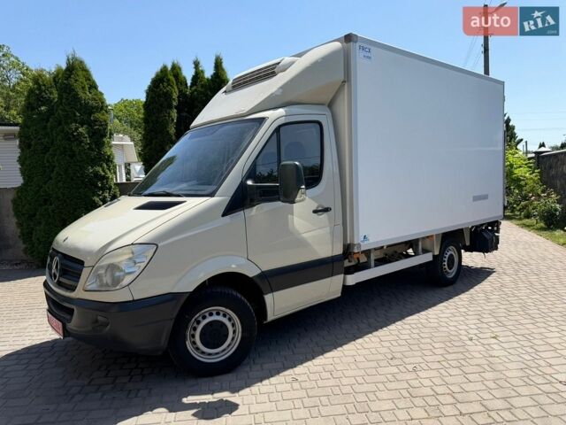Бежевый Мерседес Sprinter, объемом двигателя 2.2 л и пробегом 284 тыс. км за 17000 $, фото 1 на Automoto.ua