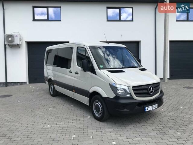 Бежевий Мерседес Sprinter, об'ємом двигуна 2.1 л та пробігом 287 тис. км за 21600 $, фото 1 на Automoto.ua