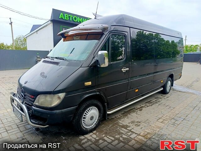 Чорний Мерседес Sprinter, об'ємом двигуна 2.7 л та пробігом 705 тис. км за 10400 $, фото 1 на Automoto.ua