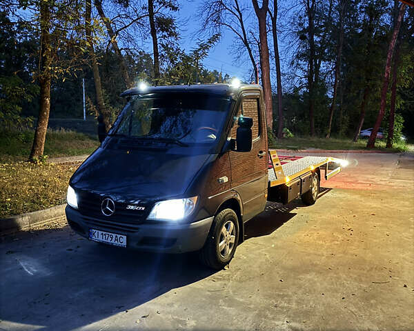 Черный Мерседес Sprinter, объемом двигателя 2.7 л и пробегом 150 тыс. км за 21700 $, фото 1 на Automoto.ua