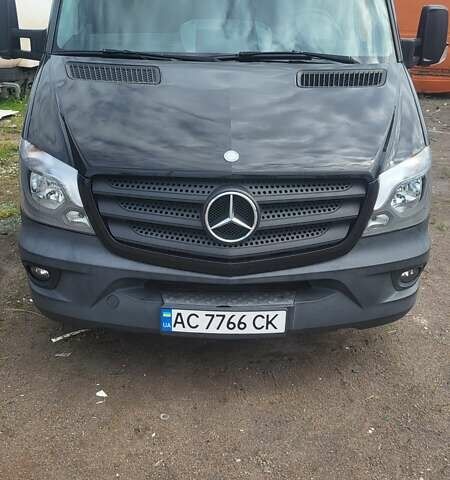 Черный Мерседес Sprinter, объемом двигателя 2.14 л и пробегом 692 тыс. км за 18000 $, фото 1 на Automoto.ua