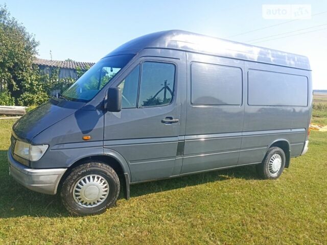 Черный Мерседес Sprinter, объемом двигателя 2.3 л и пробегом 450 тыс. км за 5100 $, фото 1 на Automoto.ua