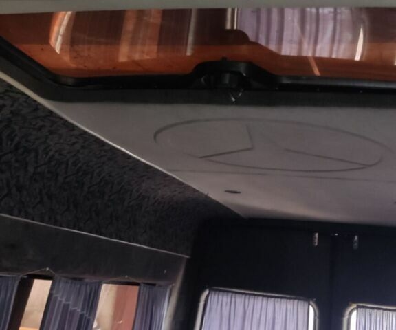 Черный Мерседес Sprinter, объемом двигателя 2.3 л и пробегом 340 тыс. км за 8000 $, фото 1 на Automoto.ua