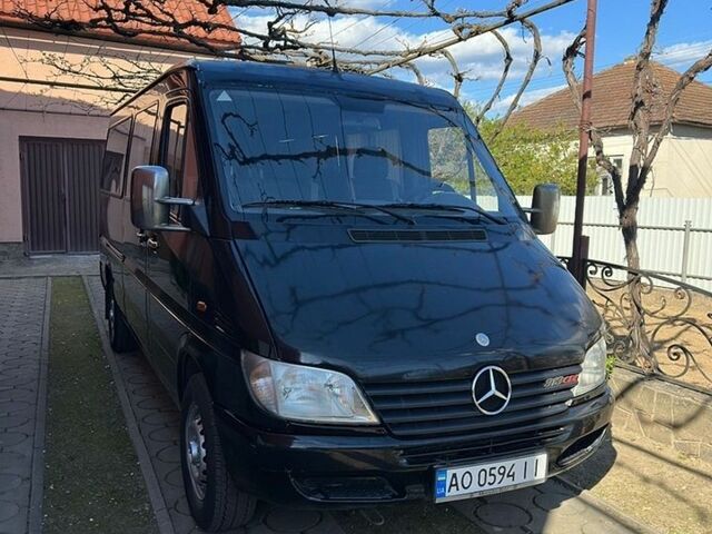Черный Мерседес Sprinter, объемом двигателя 2.15 л и пробегом 195 тыс. км за 6500 $, фото 1 на Automoto.ua