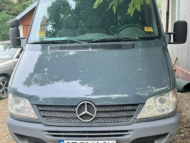 Черный Мерседес Sprinter, объемом двигателя 2.15 л и пробегом 410 тыс. км за 9000 $, фото 1 на Automoto.ua