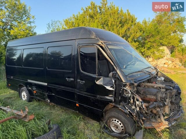 Черный Мерседес Sprinter, объемом двигателя 2.7 л и пробегом 495 тыс. км за 4499 $, фото 1 на Automoto.ua
