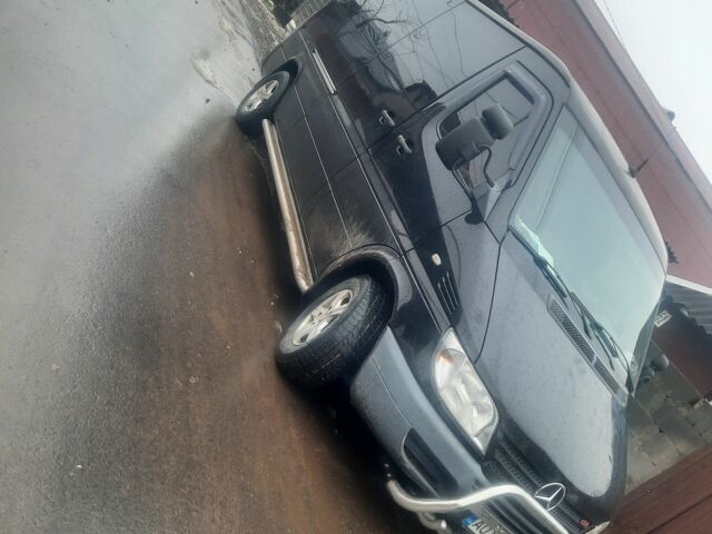 Черный Мерседес Sprinter, объемом двигателя 2.1 л и пробегом 700 тыс. км за 8999 $, фото 1 на Automoto.ua