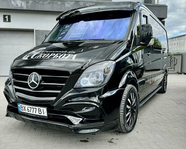 Черный Мерседес Sprinter, объемом двигателя 2.15 л и пробегом 484 тыс. км за 35000 $, фото 1 на Automoto.ua