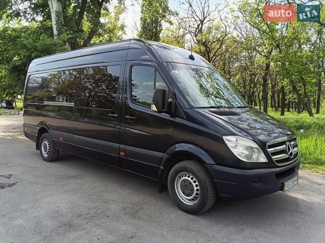 Черный Мерседес Sprinter, объемом двигателя 2.1 л и пробегом 710 тыс. км за 13800 $, фото 1 на Automoto.ua