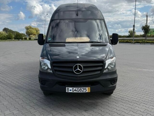 Черный Мерседес Sprinter, объемом двигателя 2.2 л и пробегом 320 тыс. км за 28500 $, фото 1 на Automoto.ua