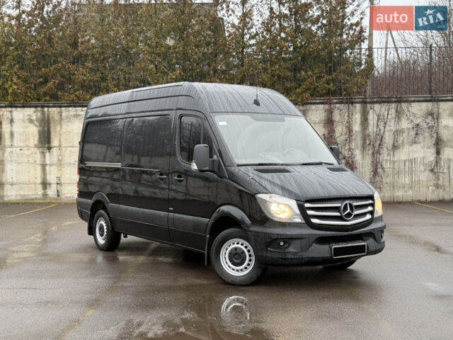 Черный Мерседес Sprinter, объемом двигателя 2.2 л и пробегом 368 тыс. км за 14900 $, фото 1 на Automoto.ua