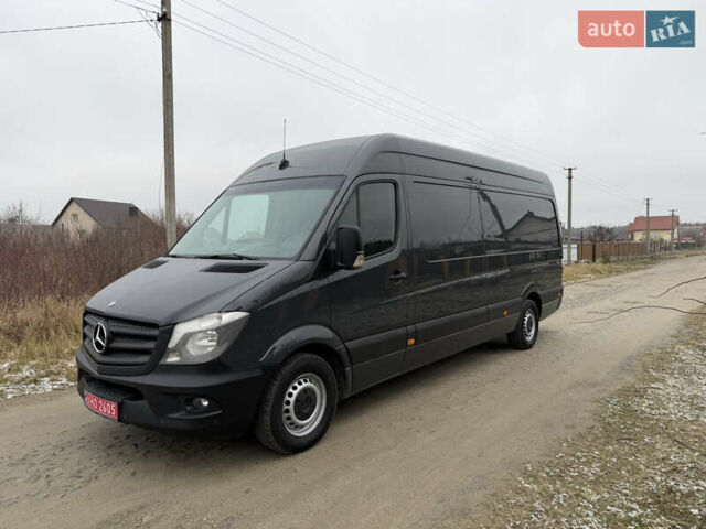 Черный Мерседес Sprinter, объемом двигателя 0 л и пробегом 303 тыс. км за 16900 $, фото 1 на Automoto.ua