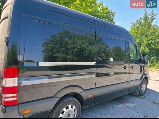Черный Мерседес Sprinter, объемом двигателя 2.14 л и пробегом 301 тыс. км за 17850 $, фото 1 на Automoto.ua