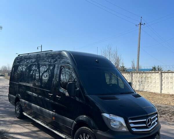 Черный Мерседес Sprinter, объемом двигателя 2.2 л и пробегом 313 тыс. км за 19500 $, фото 1 на Automoto.ua