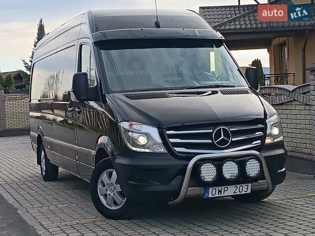 Черный Мерседес Sprinter, объемом двигателя 2.99 л и пробегом 320 тыс. км за 28750 $, фото 1 на Automoto.ua