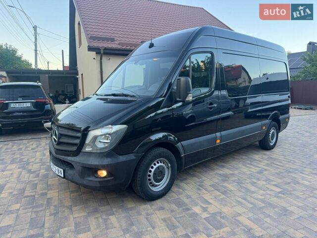 Черный Мерседес Sprinter, объемом двигателя 2.2 л и пробегом 302 тыс. км за 19800 $, фото 1 на Automoto.ua