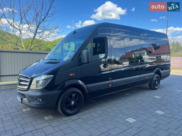 Черный Мерседес Sprinter, объемом двигателя 3 л и пробегом 420 тыс. км за 36999 $, фото 1 на Automoto.ua